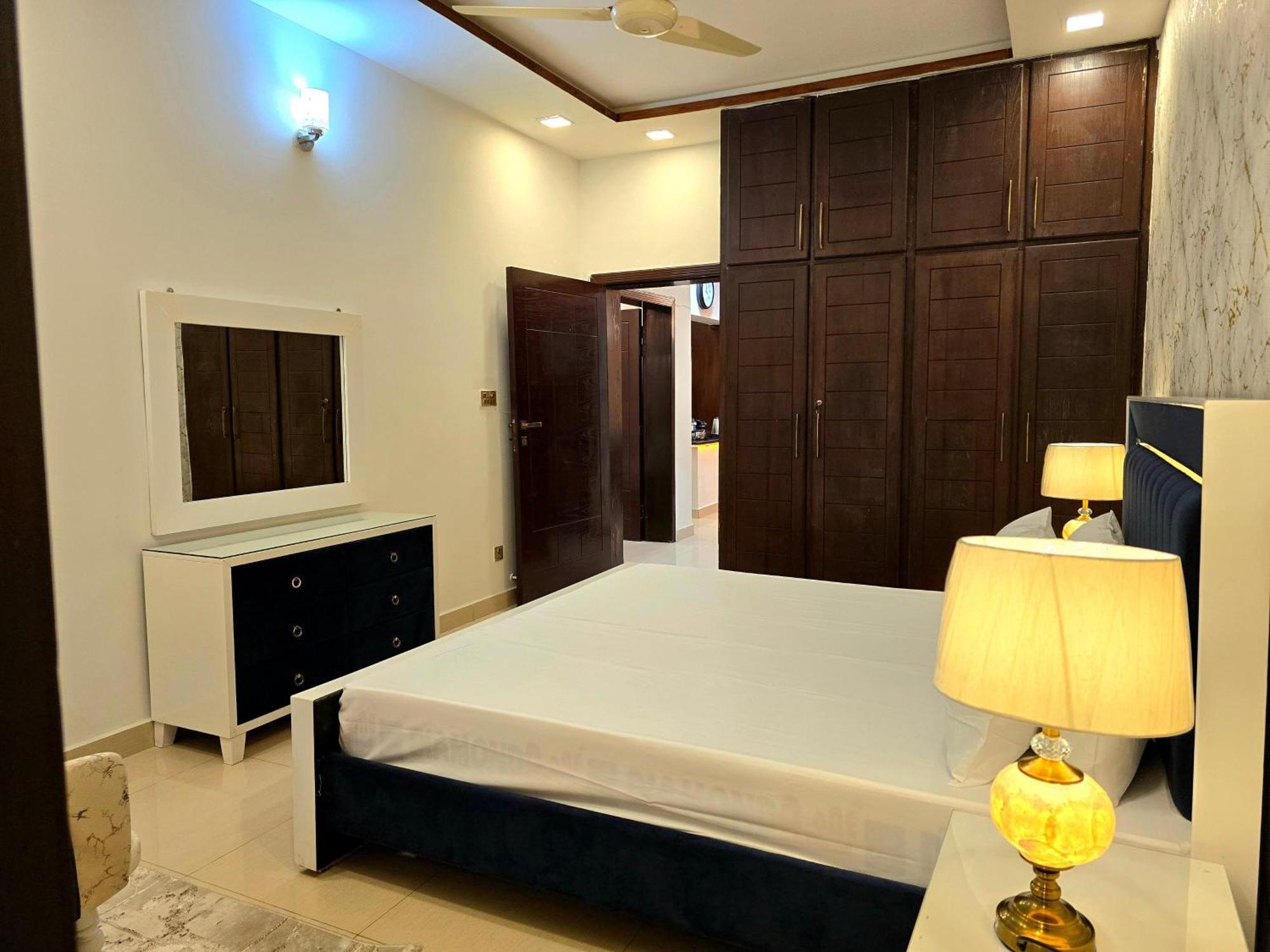 The Millenial Apartments & Suites Bahria Town Rawalpindi Exterior foto
