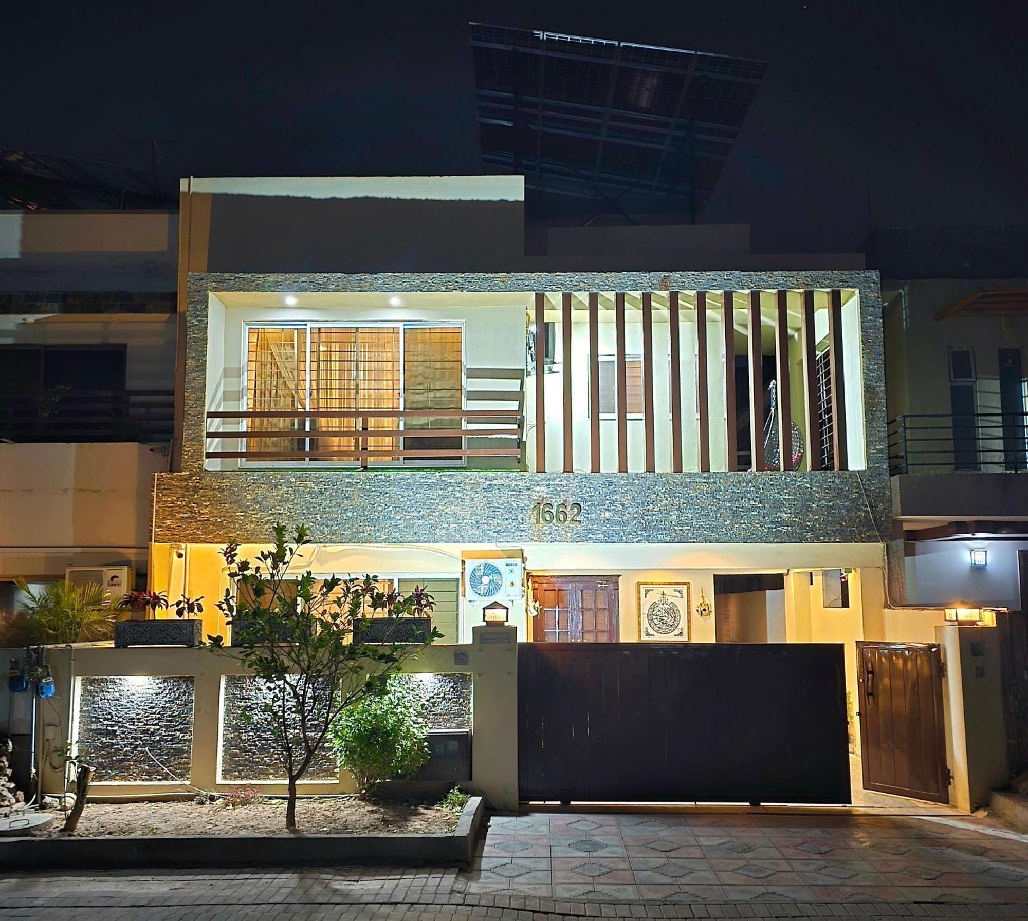 The Millenial Apartments & Suites Bahria Town Rawalpindi Habitación foto